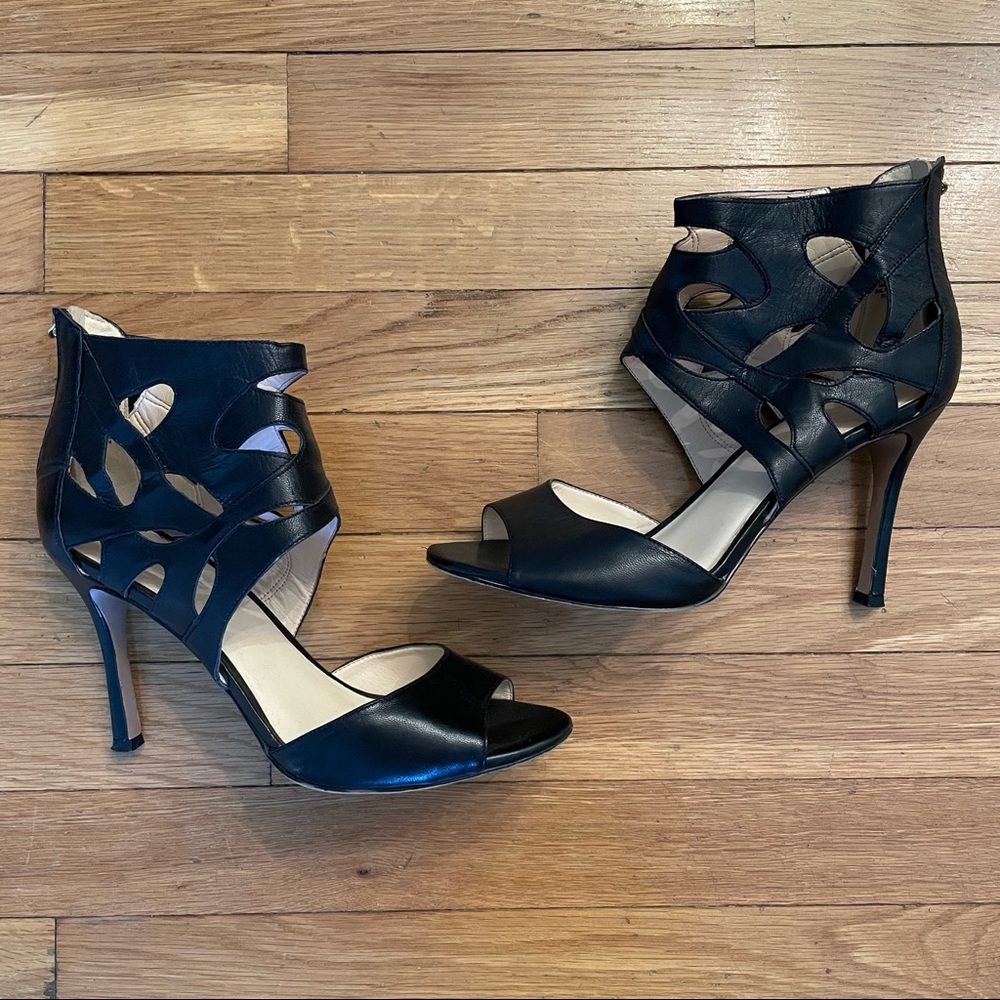 NINE WEST Abeyana Black Leather Heels Sandals 8.5 M laser cut out ankle strap